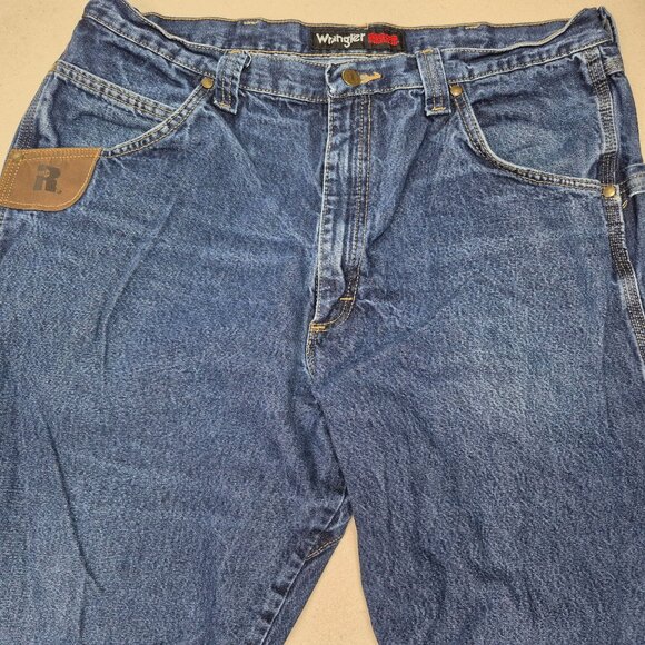 Wrangler Riggs Workwear Rugged Cargo Blue Jeans Sz 38/32 EXCELLENT CONDITION!!! - Picture 4 of 8